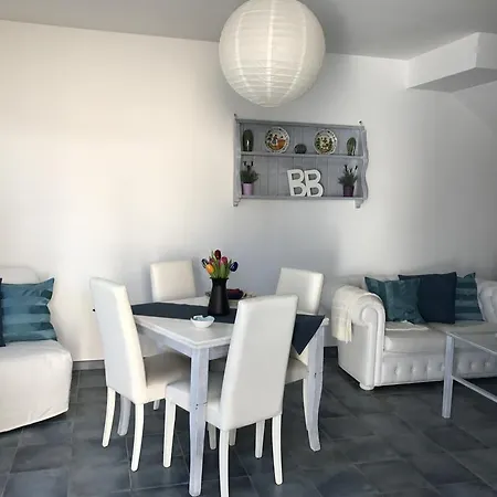 La Torretta לינה וארוחת בוקר ביצ'לייה