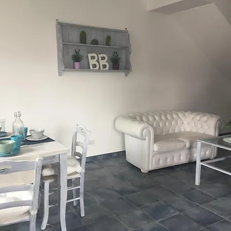 לינה וארוחת בוקר La Torretta ביצ'לייה
