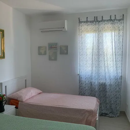לינה וארוחת בוקר La Torretta ביצ'לייה